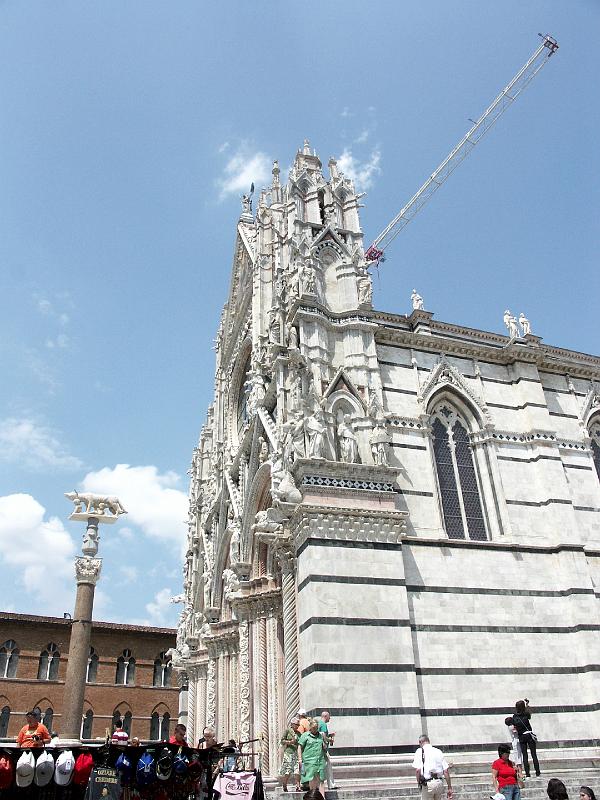 PICT0280.JPG - Siena's Duomo, side view